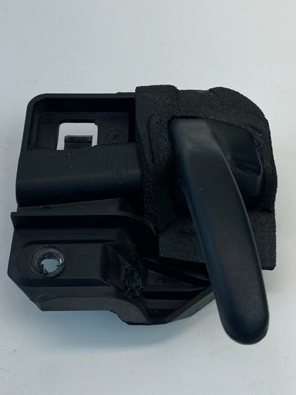 99-03 FORD WINDSTAR FRONT LEFT DRIVER SIDE INTERIOR DOOR HANDLE F58B-1621819-AEW