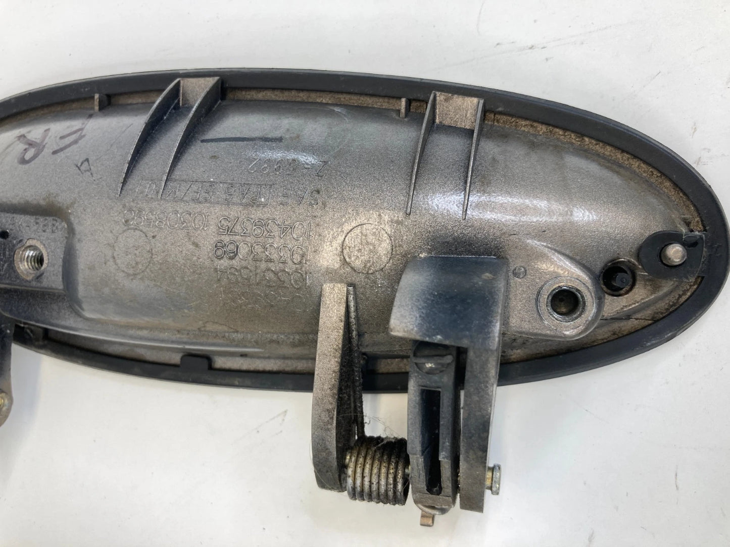 2004-2008 PONTIAC GRAND PRIX FRONT RIGHT EXTERIOR DOOR HANDLE ASSEMBLY 10308590