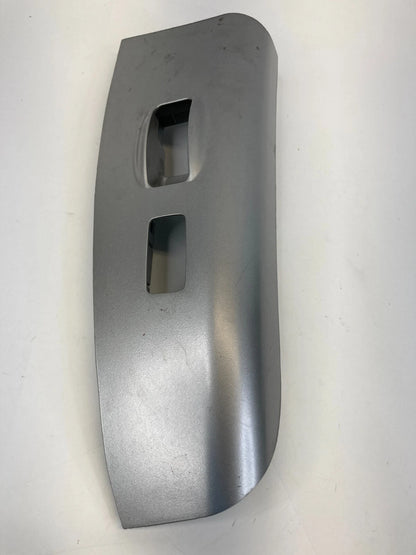 2005-2010 KIA SPORTAGE FRONT RIGHT DOOR WINDOW SWITCH BEZEL 93575-1F000 OEM