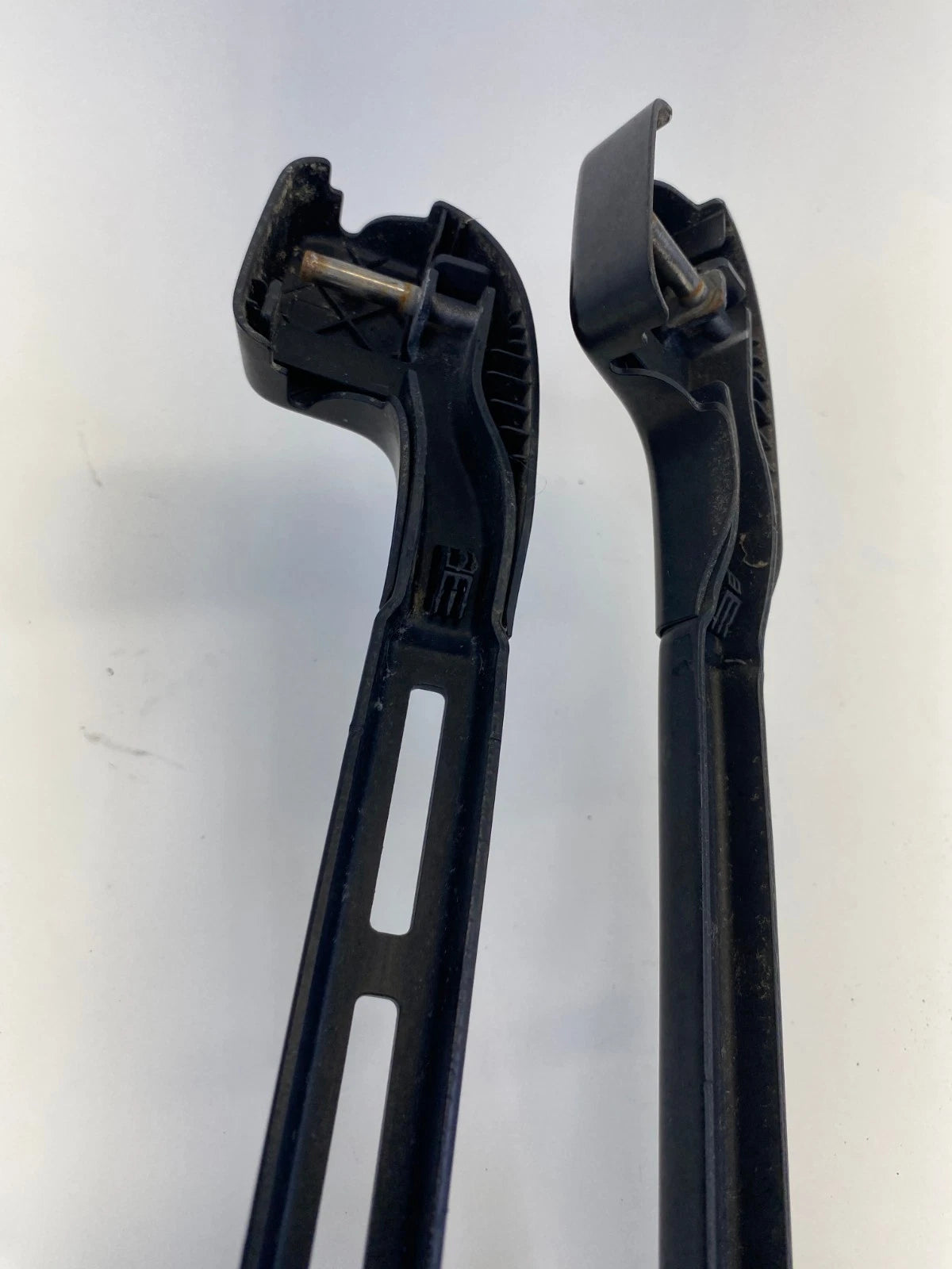 2007 2008 BMW 335XI WINDSHIELD WIPER ARMS PAIR DRIVER PASSENGER SIDE OEM FACTORY