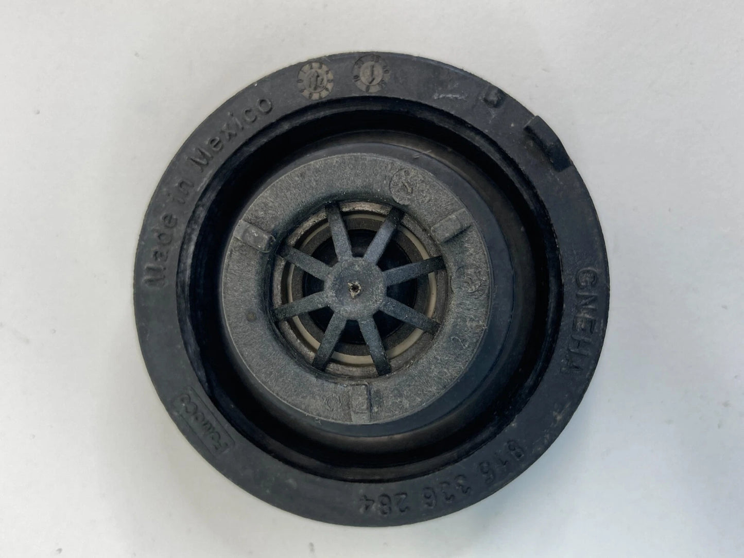 13-20 FORD FUSION RADIATOR COOLANT EXPANSION RESERVOIR TANK CAP LID DG93-8101-AA