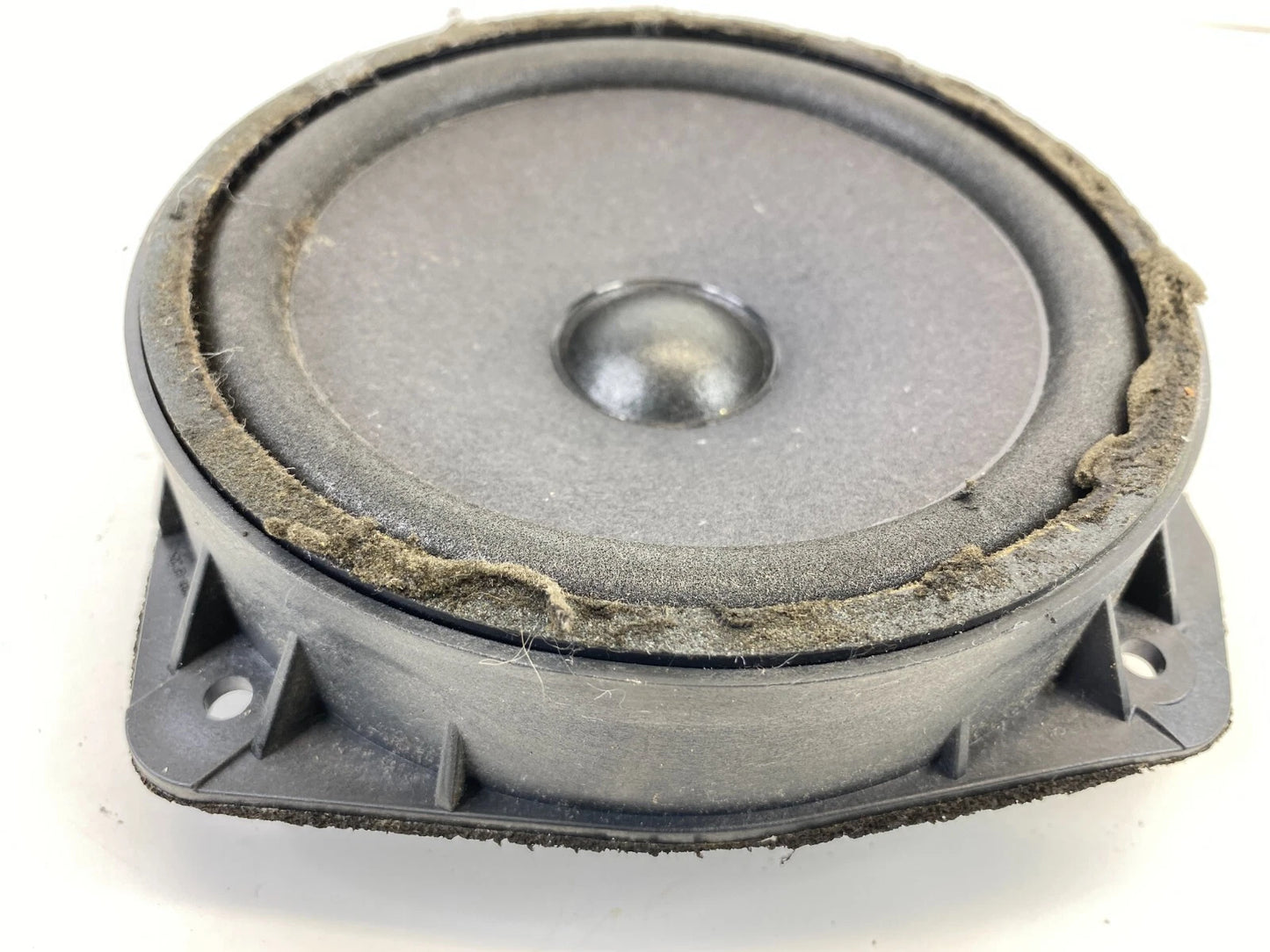 2008-2010 SATURN VUE REAR LEFT SIDE DOOR AUDIO SPEAKER UNIT OEM FACTORY 96673600