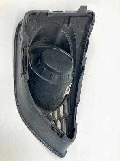 2010-2012 FORD FUSION S SEDAN FRONT BUMPER LEFT FOG LIGHT LAMP COVER BEZEL