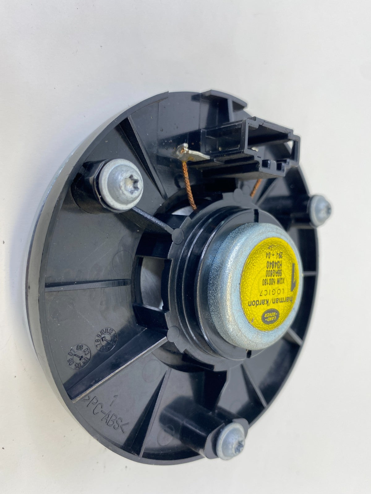 2005 2006 Range Rover Rear Right Side Door Audio Speaker Assy XQM500180 OEM