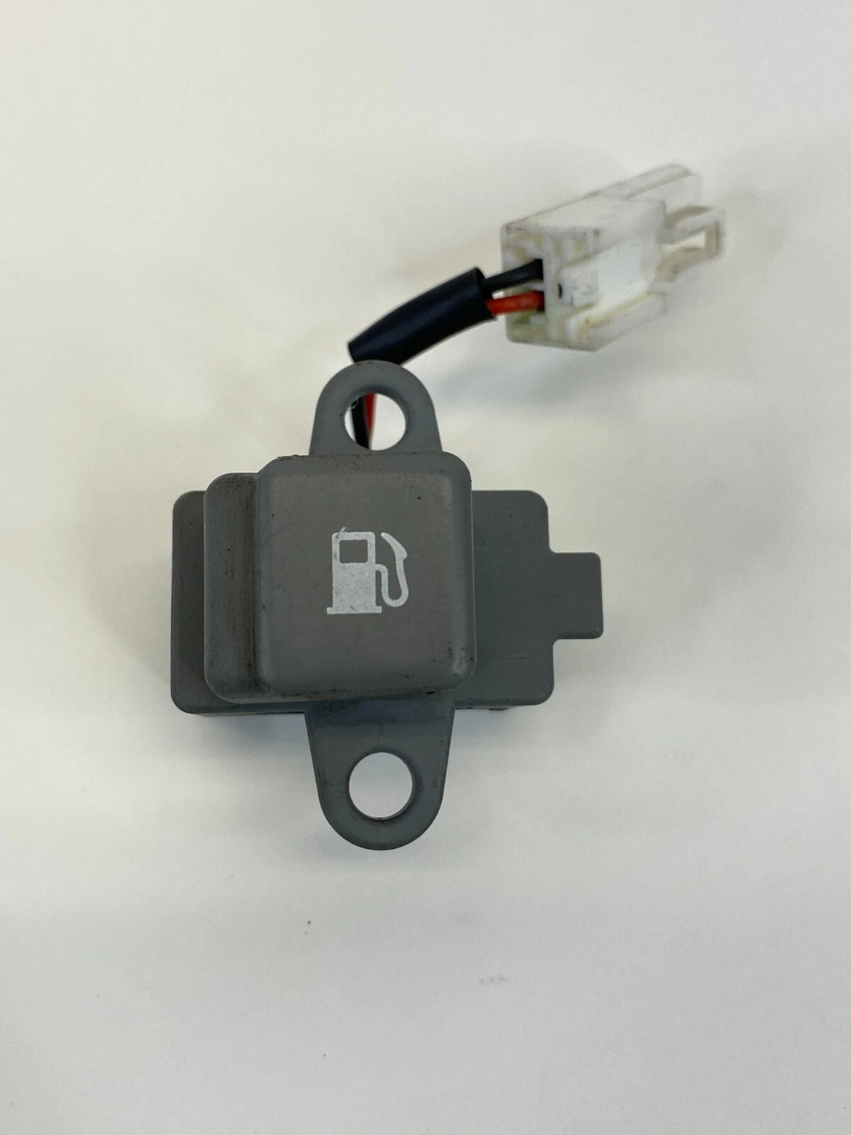 2009-2011 KIA BORREGO FUEL DOOR RELEASE BUTTON SWITCH OEM 93590-2J000