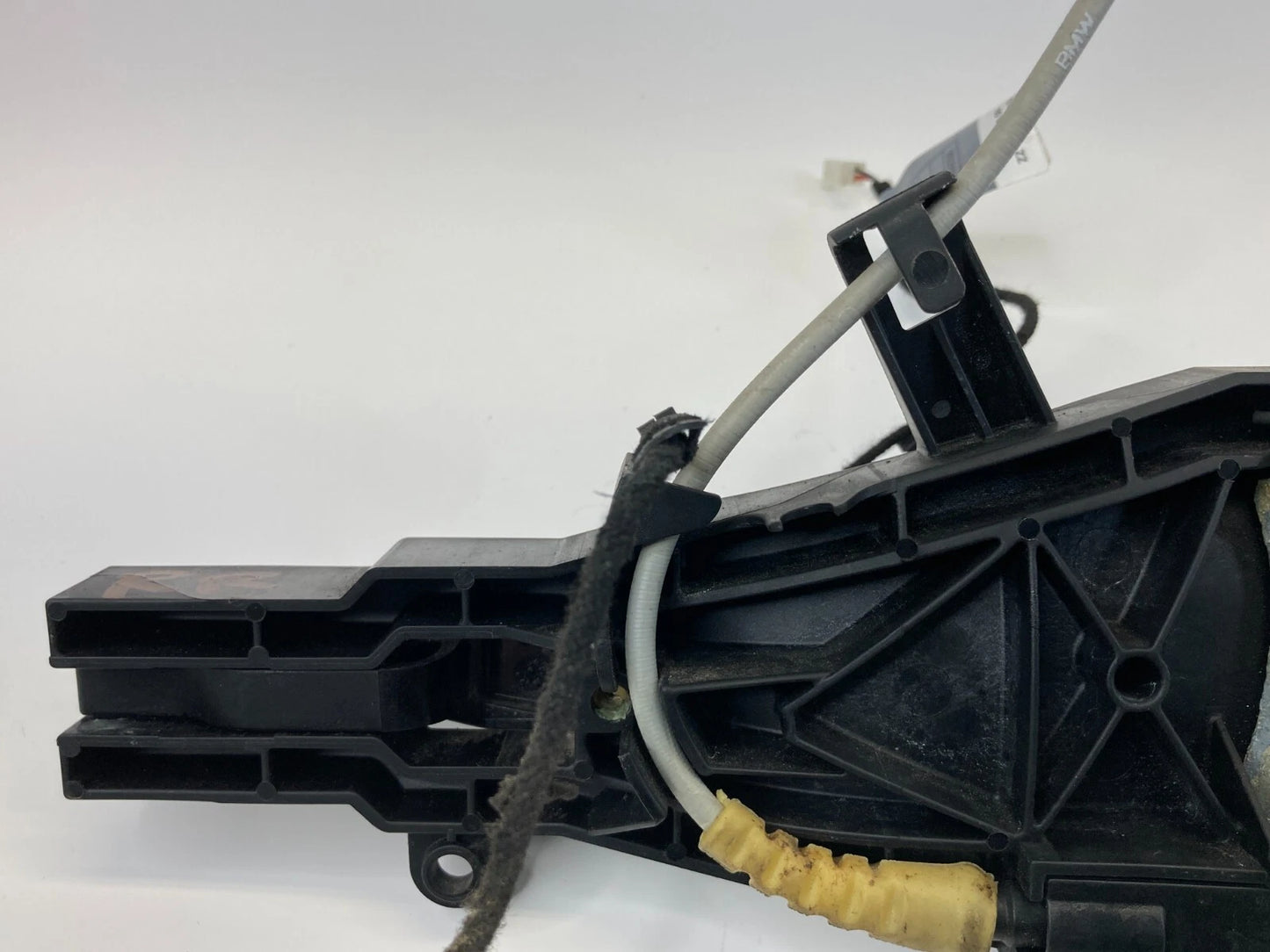 2007 2008 BMW 328XI REAR RIGHT SIDE EXTERIOR OUTER DOOR HANDLE W LIGHT WIRE OEM