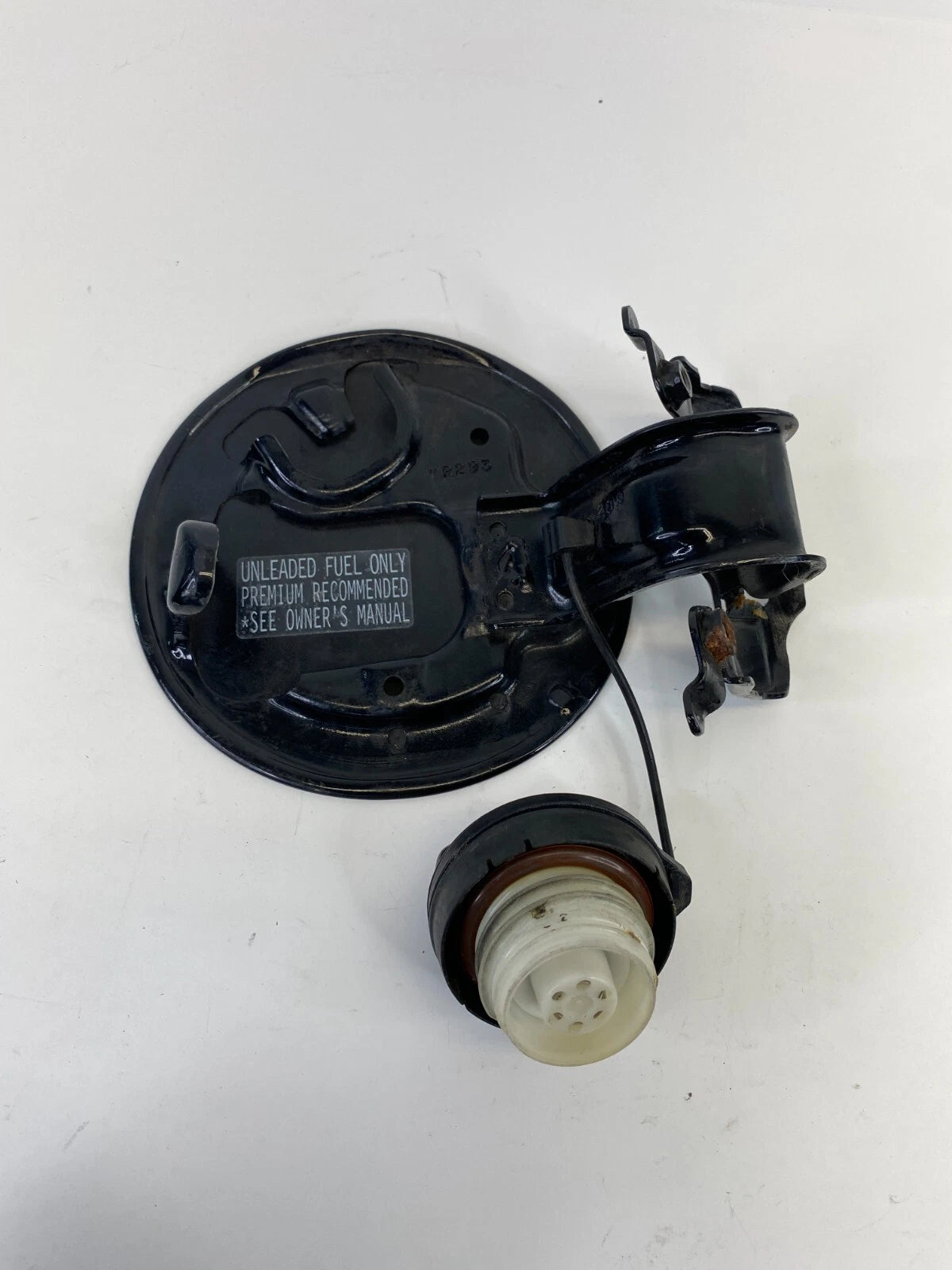 2013-2016 ACURA ILX SEDAN FUEL FILLER TANK GAS DOOR CAP LID ASSY BLACK PEARL OEM
