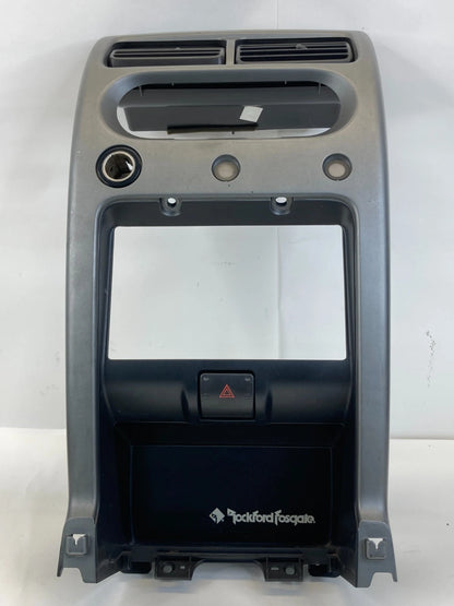 2003 2004 NISSAN XTERRA SE RADIO BEZEL CLIMATE TRIM A/C VENTS 68260-7Z900 OEM