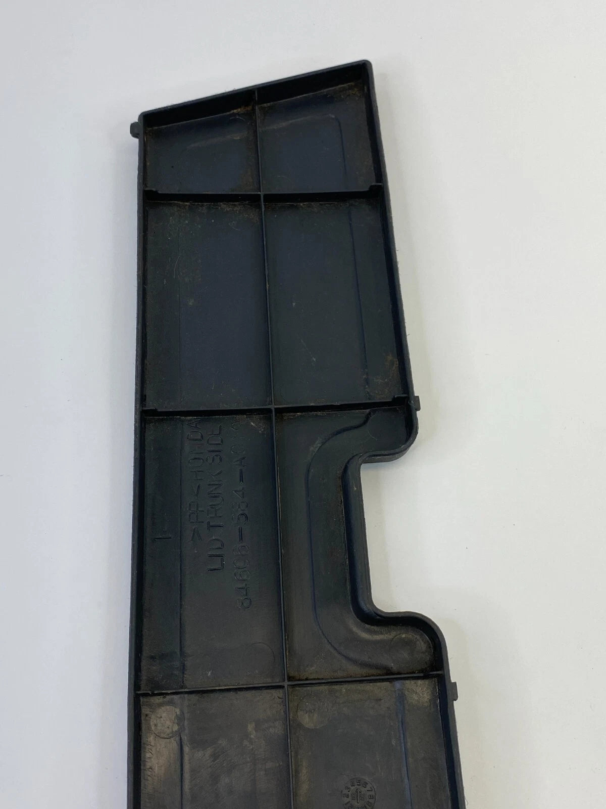 98-02 HONDA ACCORD COUPE TRUNK JACK LID COVER PANEL MOLDING TRIM 84606-S84-A010