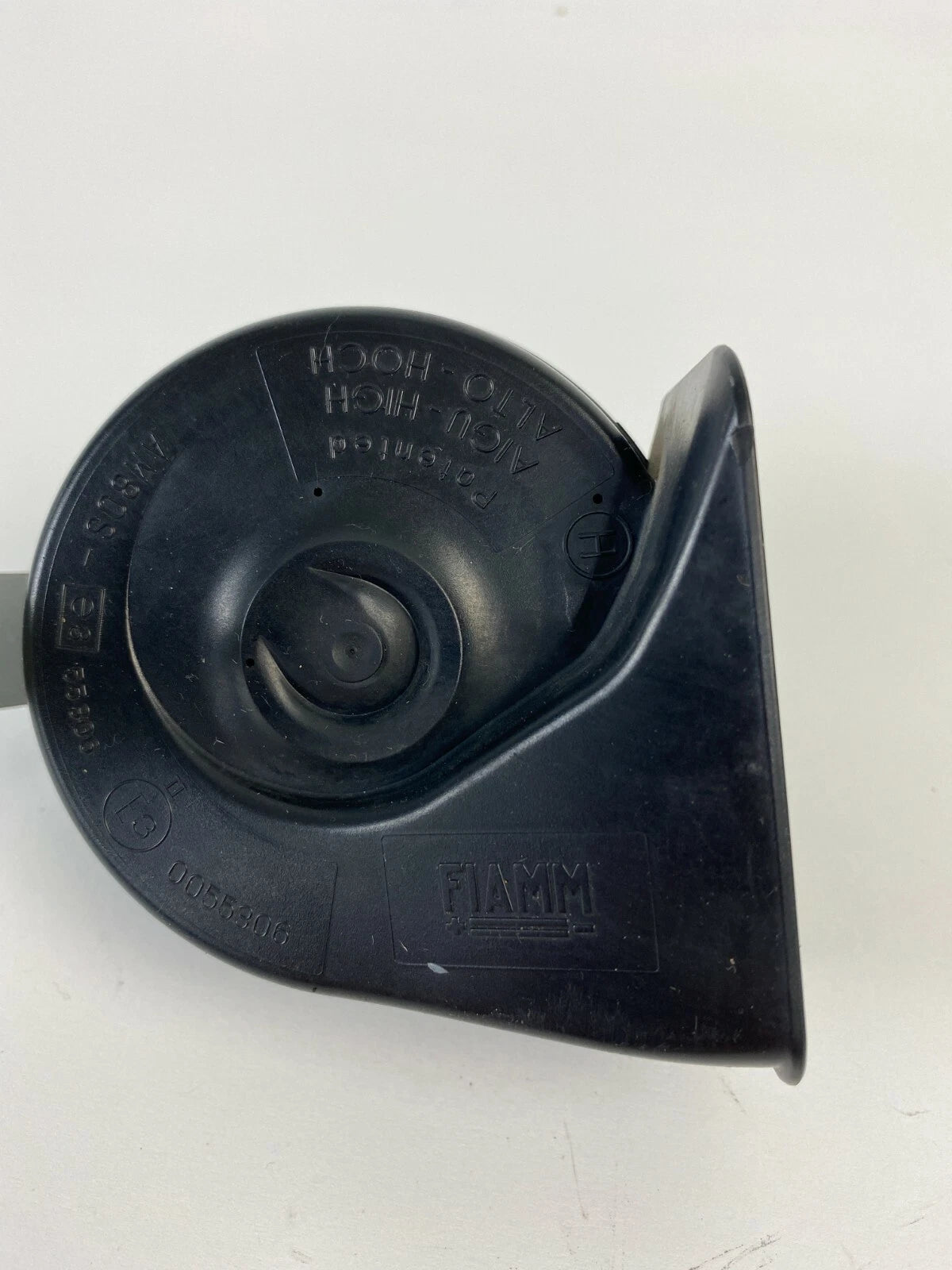 2002 2003 2004 2005 BMW 745I 745LI STEERING WHEEL HIGH TONE HORN PITCH SIREN OEM
