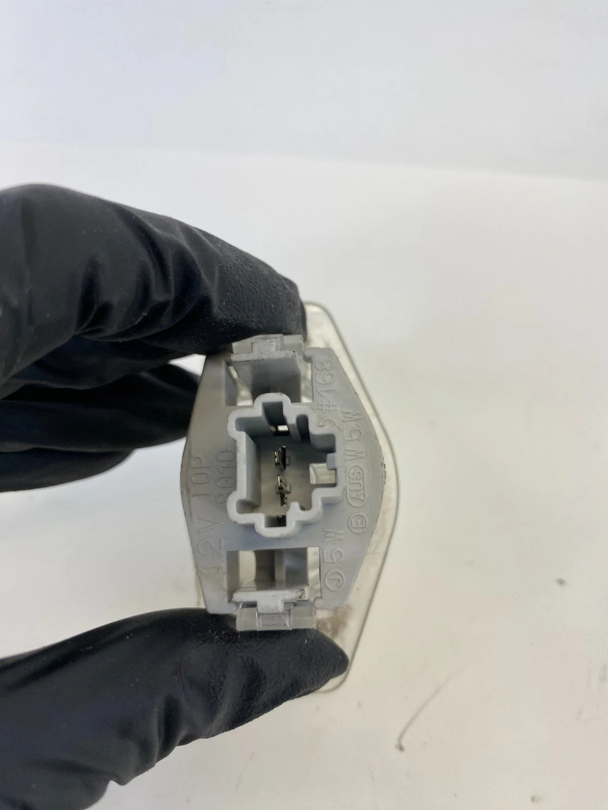 2003-2008 HONDA PILOT REAR LICENSE PLATE LIGHT LAMP LENS HOUSING SET OEM