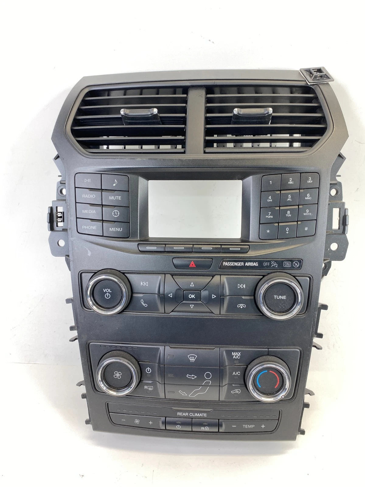18 19 FORD EXPLORER RADIO & CLIMATE CONTROL TRIM BEZEL W/AIR VENT JB5T-18A802-LB