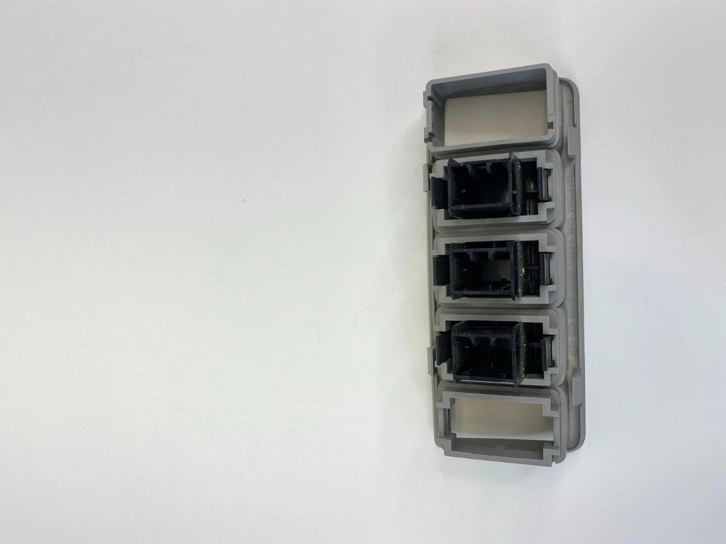 2006-2008 HYUNDAI SONATA DASH DIMMER LIGHT SWITCH COVER BEZEL TRIM 93300-3K520