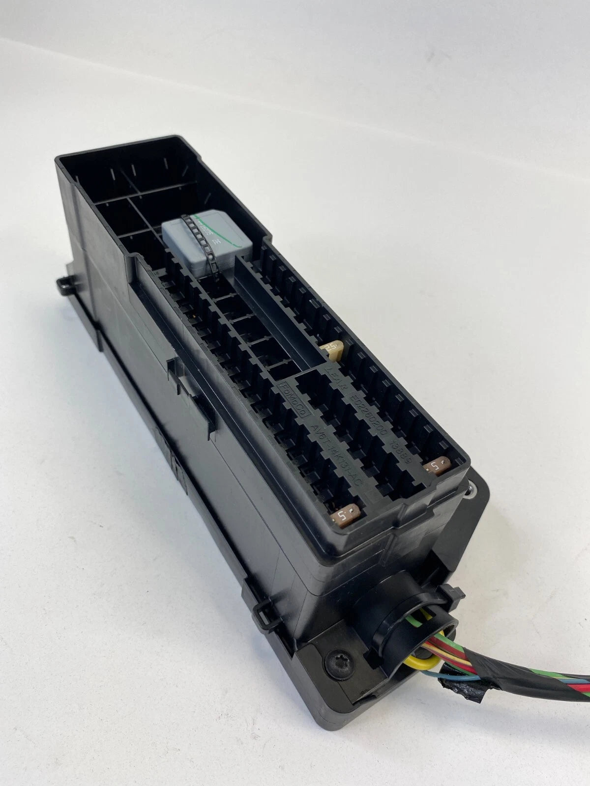 12-18 FORD FOCUS SEDAN 2.0L REAR TRUNK FUSE BOX FUSEBOX JUNCTION AV6T-14K131-AC