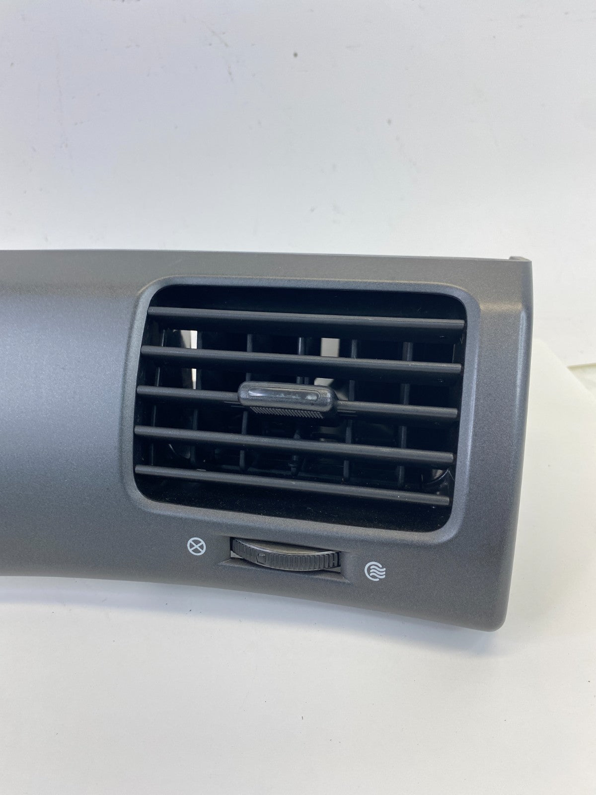 06-10 Kia Optima Right Side AC Air Vent Heat Duct Outlet Grill Cover 2G974-80000