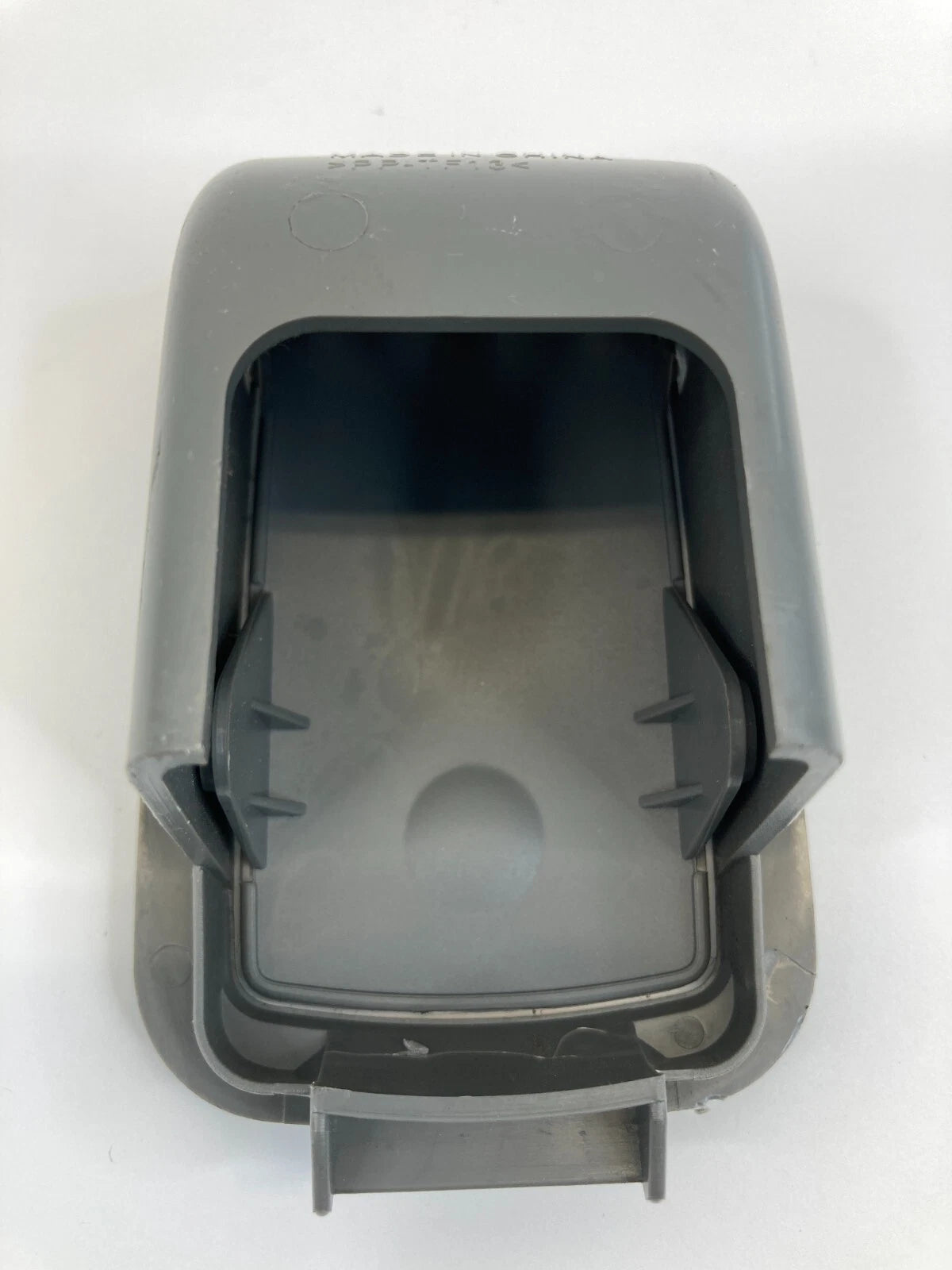 2013-2015 CHEVROLET MALIBU REAR DECK TOP TETHER ANCHOR COVER CAP OEM 15795997
