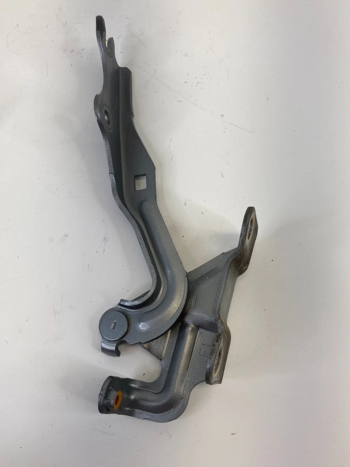 2007-2012 MAZDA CX-7 CX7 FRONT HOOD HINGE SEAT PAIR LEFT & RIGHT ASSY OEM