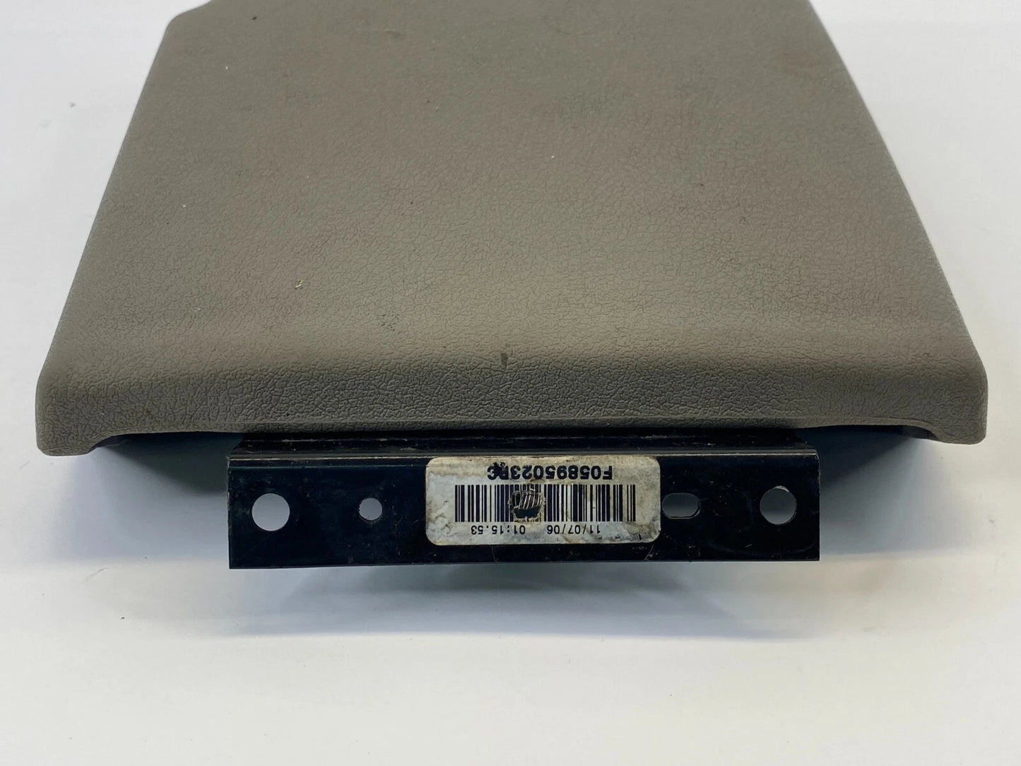 2006-2010 JEEP COMMANDER CENTER CONSOLE ARMREST ARM REST LID COVER OEM