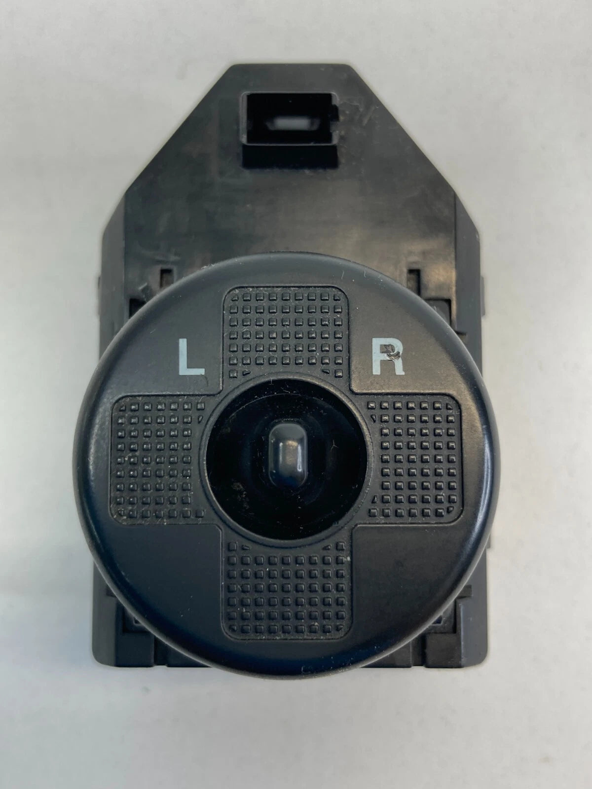 2005 06 07 08 09 2010 KIA SPORTAGE MIRROR ADJUSTER CONTROL SWITCH BUTTON OEM
