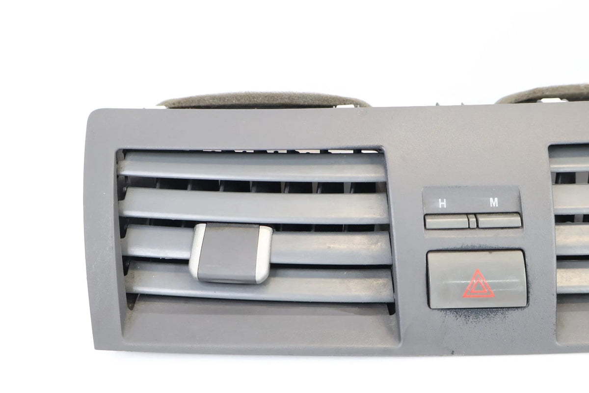 2007-2011 TOYOTA CAMRY UPPER DASH AC AIR VENT HAZARD SWITCH UNIT 84332-060100-B1