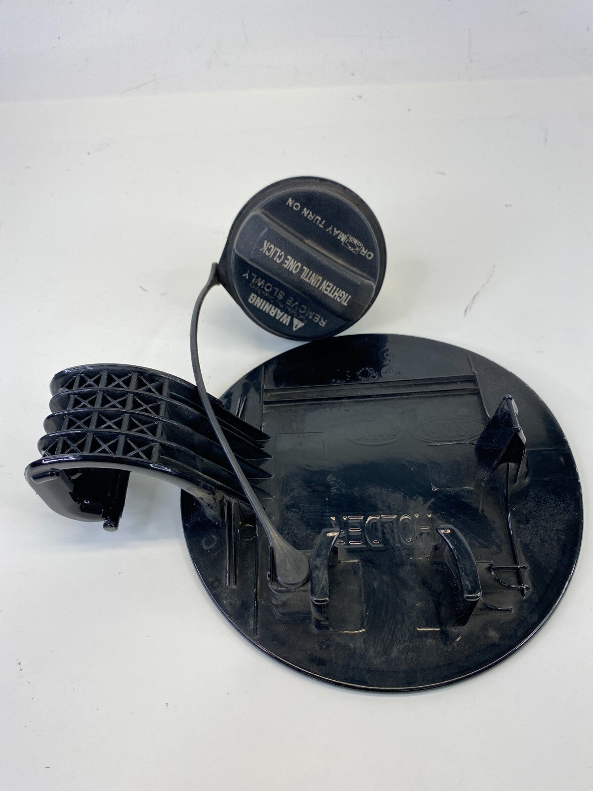 2011 12 13 14 2015 Kia Sorento Fuel Filler Door Gas Lid Cover w/ Cap OEM