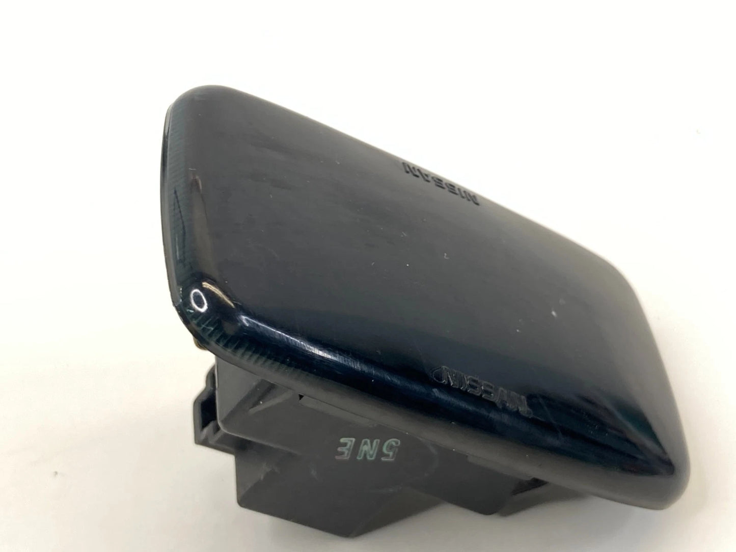 2006 07 08 09 INFINITI M35 FRONT SIDE UNDER DASH DASHBOARD LID DIM LIGHT