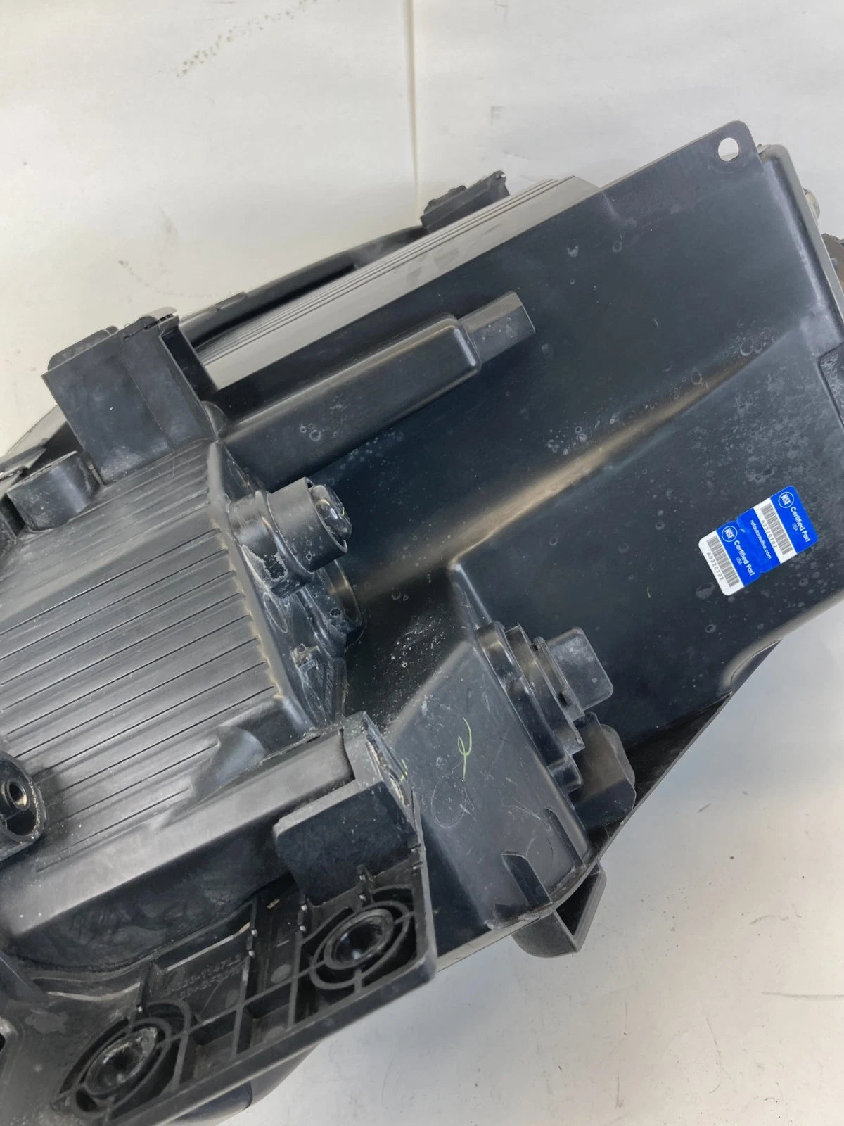 2014-2016 Kia Soul Front Left Side Headlight Headlamp Head Lamp Halogen