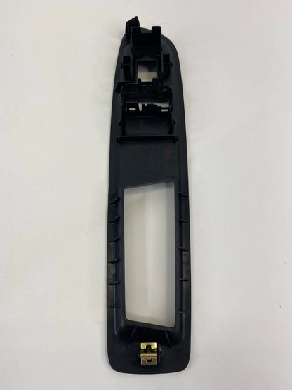 09-12 CHEVY TRAVERSE FRONT RIGHT DOOR WINDOW SWITCH BEZEL COVER TRIM 25868362