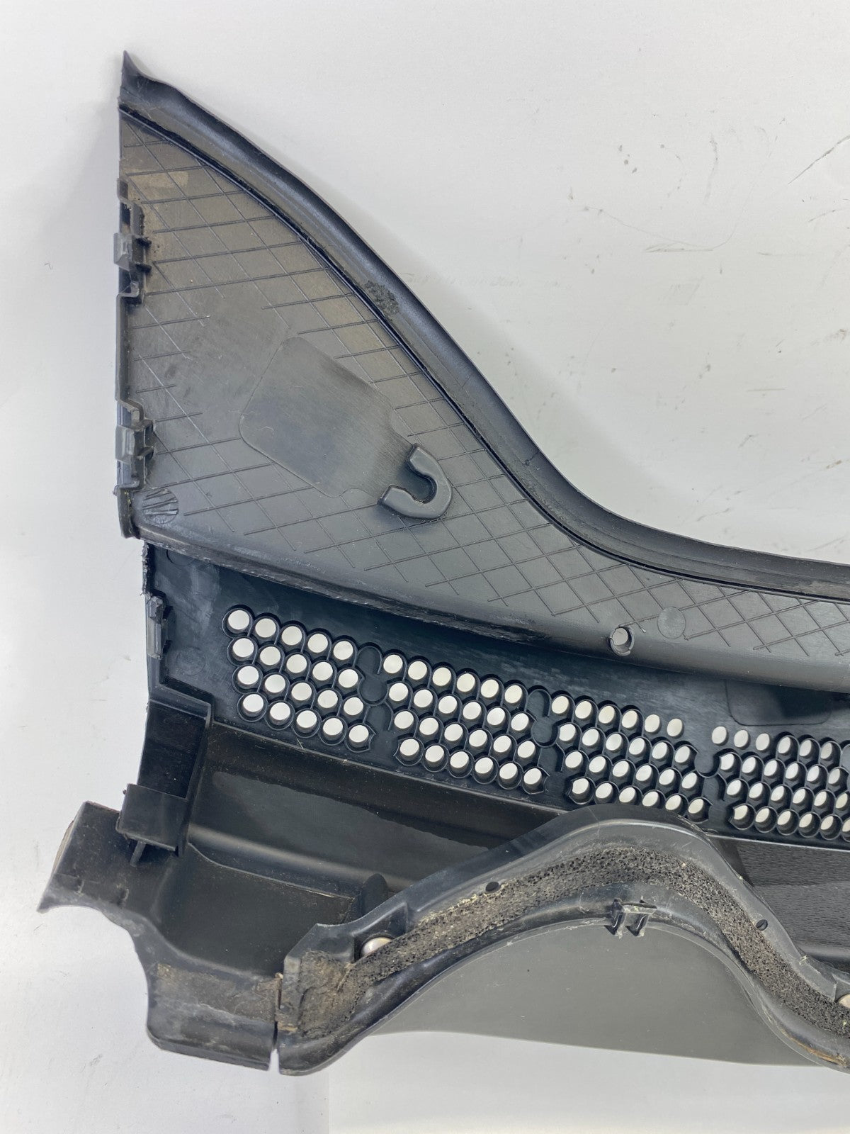 2005-2010 Honda Odyssey Front Windshield Cowl Top Panel Grille 74200-SHJ-A000