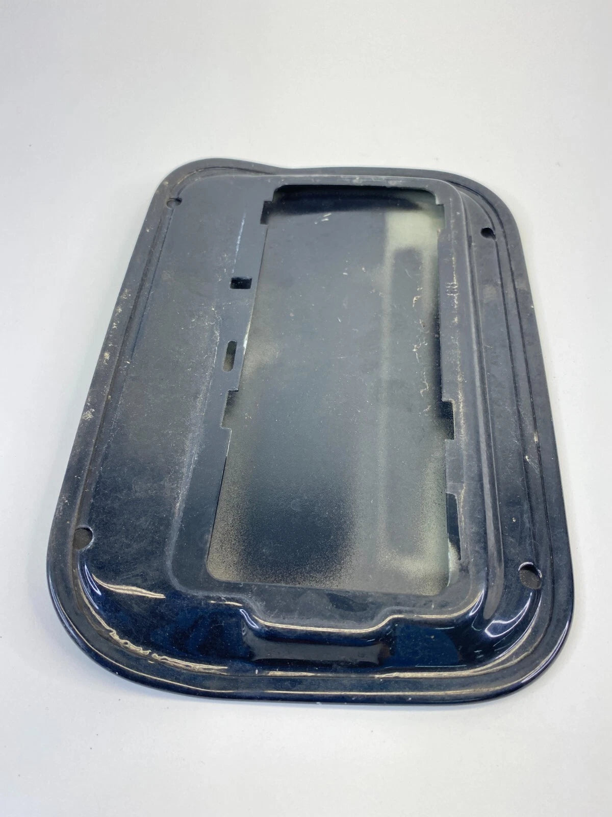 2006 2007 2008 2009 2010 BMW 550I SEDAN FUEL FILLER TANK GAS DOOR LID COVER OEM