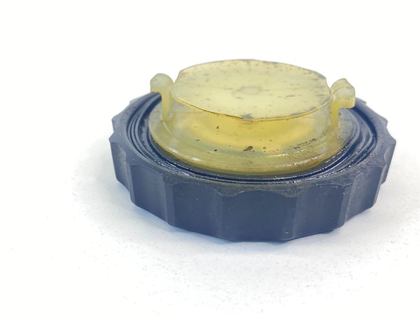 1998-2000 LEXUS LS400 BRAKE MASTER CYLINDER FLUID RESERVOIR CAP COVER OEM