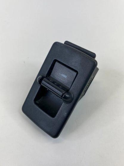98-07 VOLKSWAGEN BEETLE FRONT RIGHT SIDE DOOR POWER WINDOW CONTROL SWITCH OEM