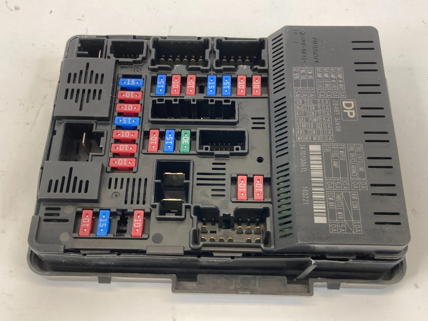 2013 2014 2015 NISSAN PATHFINDER ENGINE ROOM IPDM FUSE RELAY BOX 284B7-3JV0B OEM