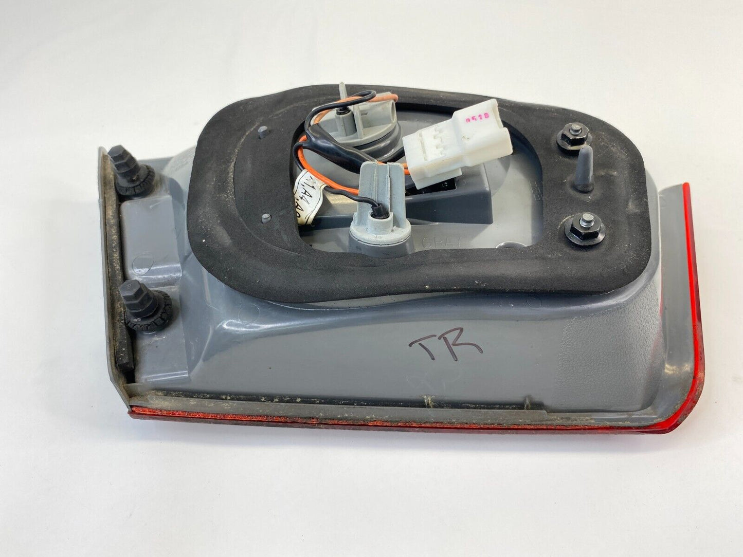 2006-2008 Hyundai Sonata Rear Right Side Inner Tail Light Taillight 92404-0A0