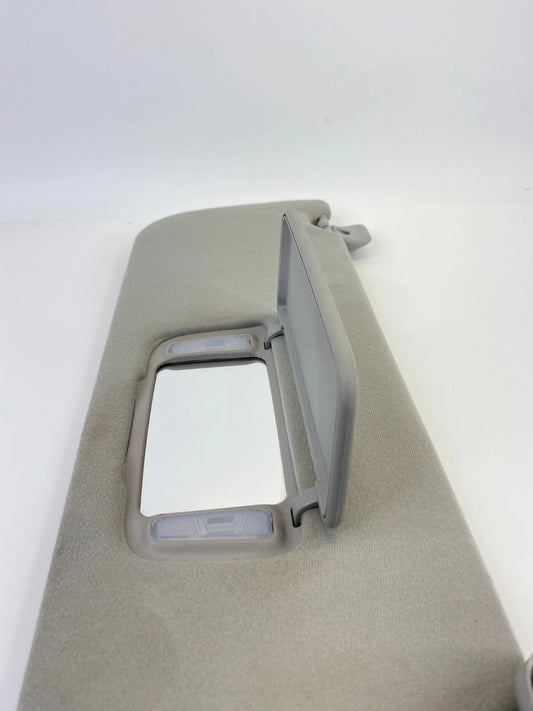 2005-2010 TOYOTA SIENNA ROOF RIGHT PASSENGER SUNVISOR SUN VISOR SHADE CLOTH