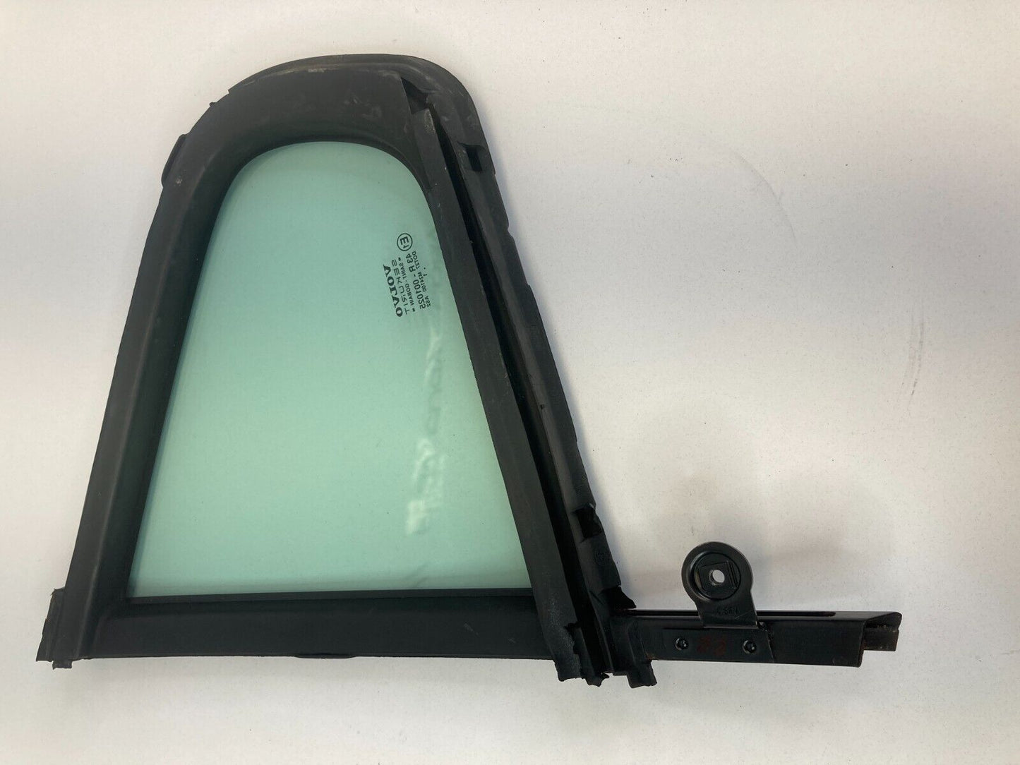 01-09 Volvo S60 Sedan Rear Right Side Door Quarter Vent Window Glass 8643030 OEM