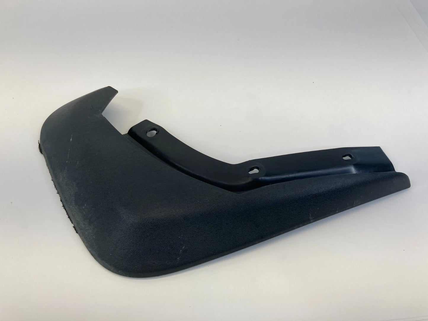 2011-2018 Volvo S60 2015-2018 V60 Rear Right Side Mud Flap Guard 31265334 OEM