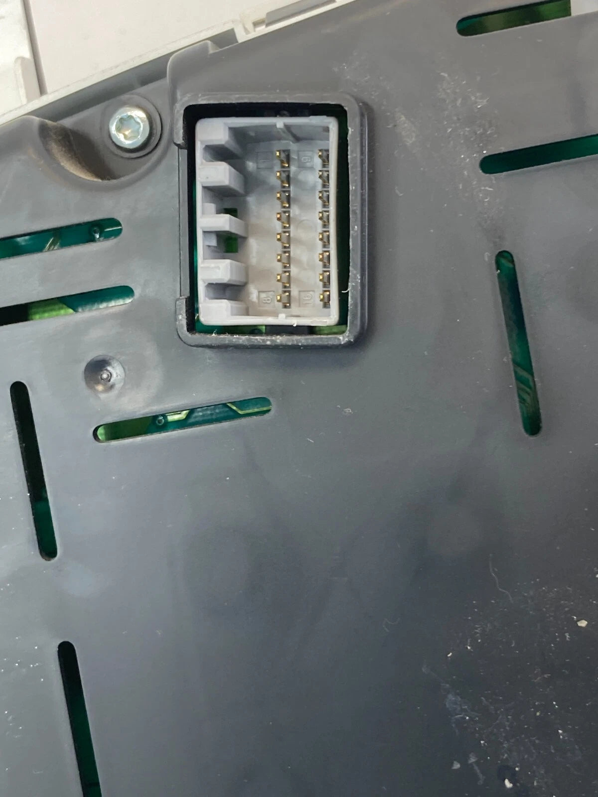 10 11 KIA SOUL INSTRUMENT CLUSTER SPEEDOMETER GAUGES 210K MILES 94001-2K315 OEM