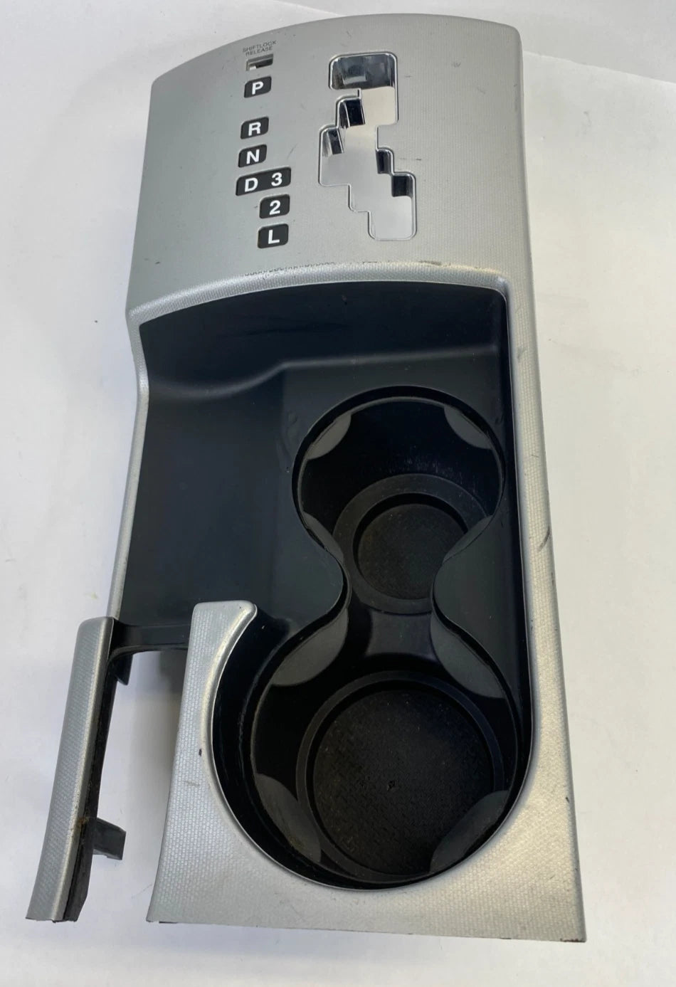 2007-2010 HYUNDAI ELANTRA CENTER CONSOLE SHIFTER BEZEL W/ CUP HOLDER 84650-2H100
