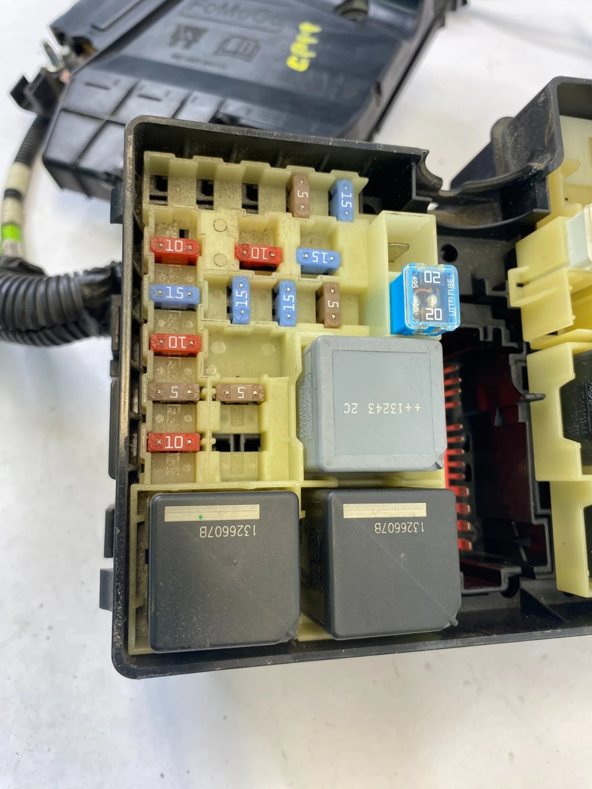2012-2014 FORD FOCUS 2.0L ENGINE COMPARTMENT FUSE RELAY BOX AV6T-14A067-BV OEM