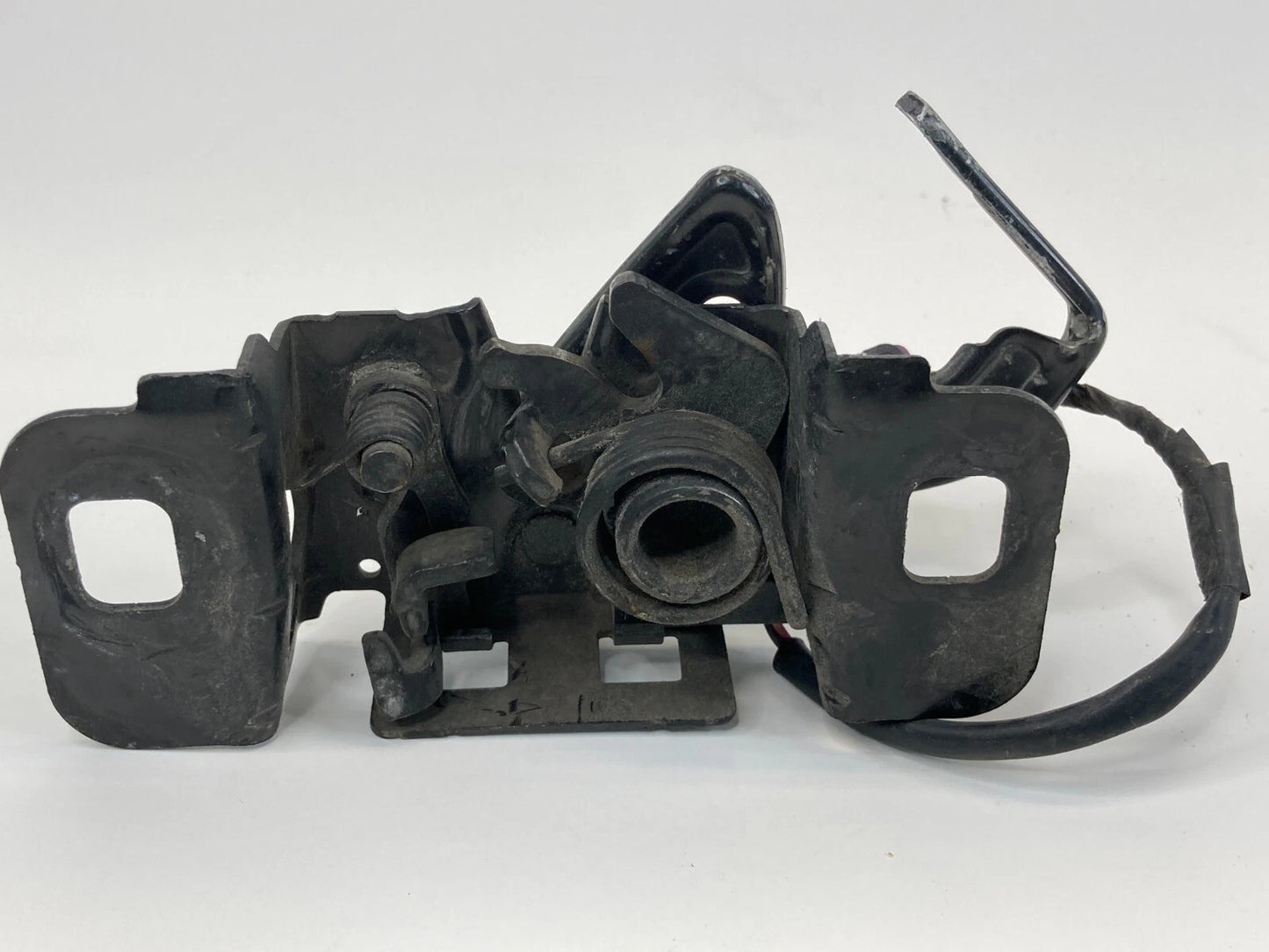 2013 2014 2015 CHEVROLET MALIBU HOOD LOCK LATCH RELEASE ACTUATOR OEM
