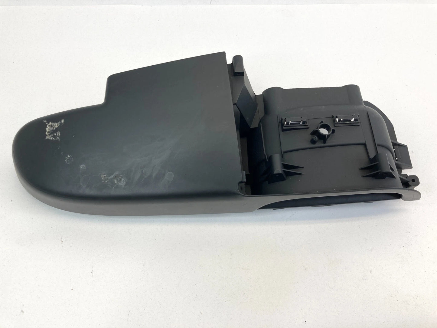 2006-2010 VW VOLKSWAGEN PASSAT FRONT LEFT DOOR PANEL PULL SWITCH HOUSING TRIM