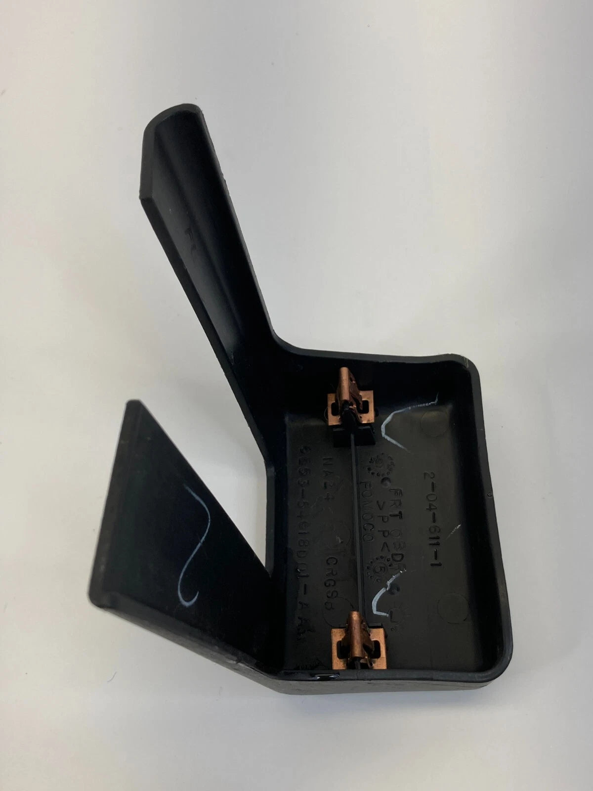 06-11 MERCURY MILAN FRONT LEFT SEAT FOOT COVER TRIM BEZEL 6E53-54618D01-AA OEM