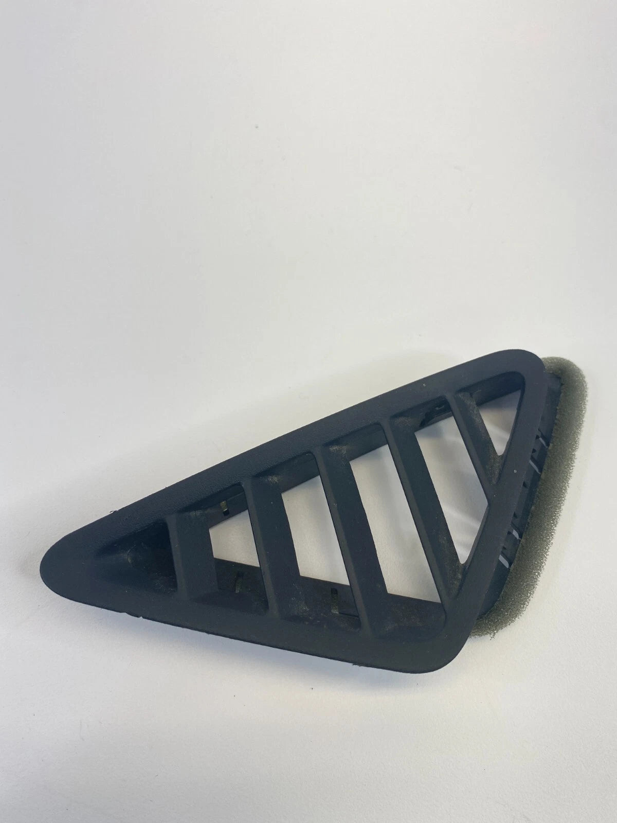 10-17 CHEVROLET EQUINOX FRONT LEFT SIDE DASH AIR VENT DEFROSTER GRILL 25779104