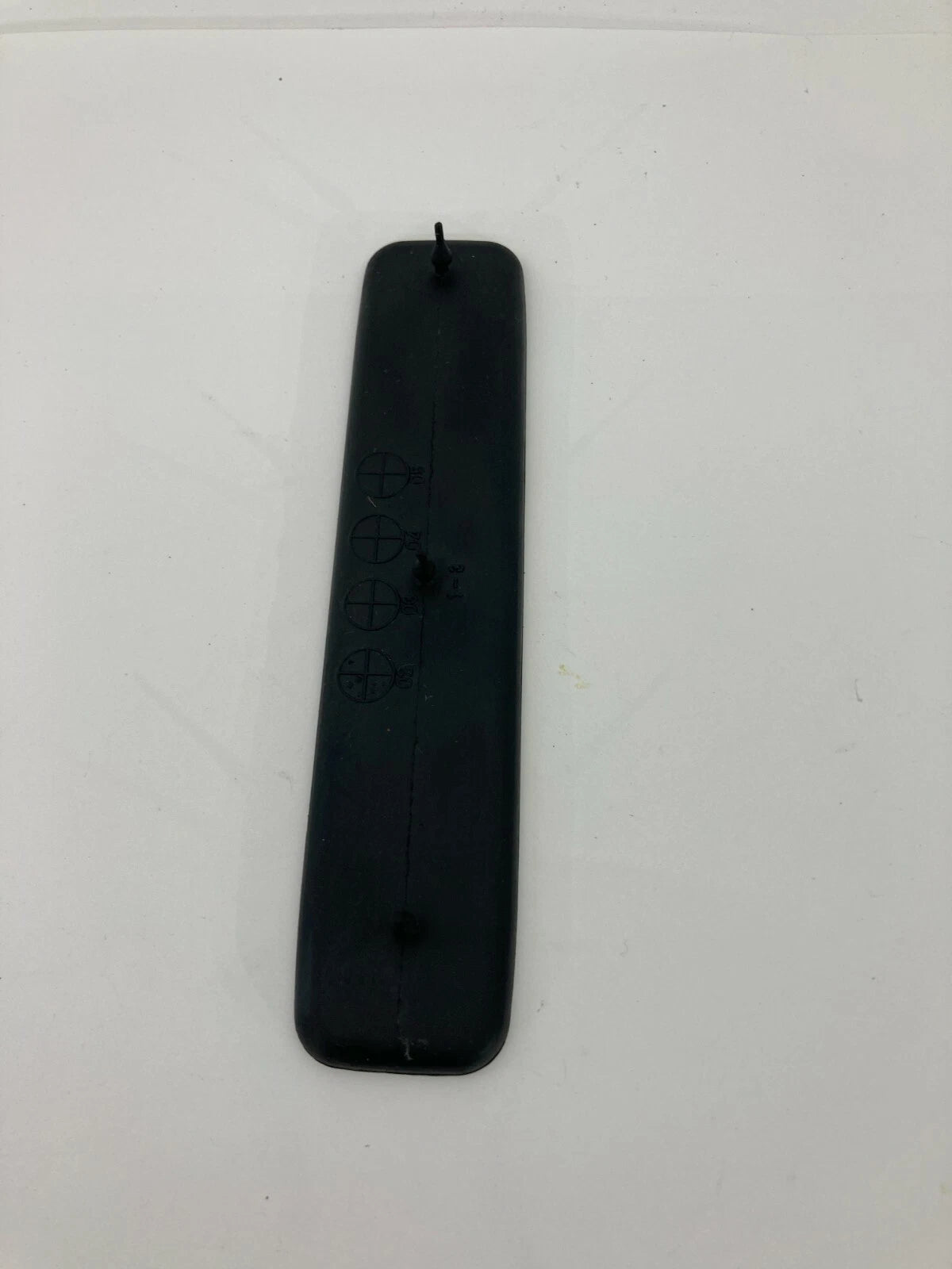 2003 2004 2005 2006 KIA SORENTO CENTER CONSOLE CUP STORAGE COVER RUBBER MAT OEM