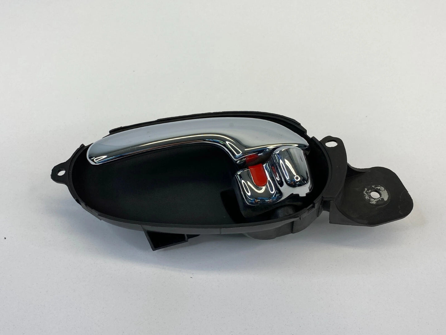 02-09 GMC ENVOY TRAILBLAZER REAR LEFT SIDE INNER DOOR HANDLE OEM