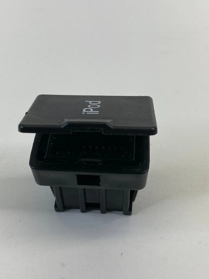 2008-2010 SCION XB CENTER CONSOLE IPOD AUX JACK SWITCH TRIM BEZEL 86190-12030