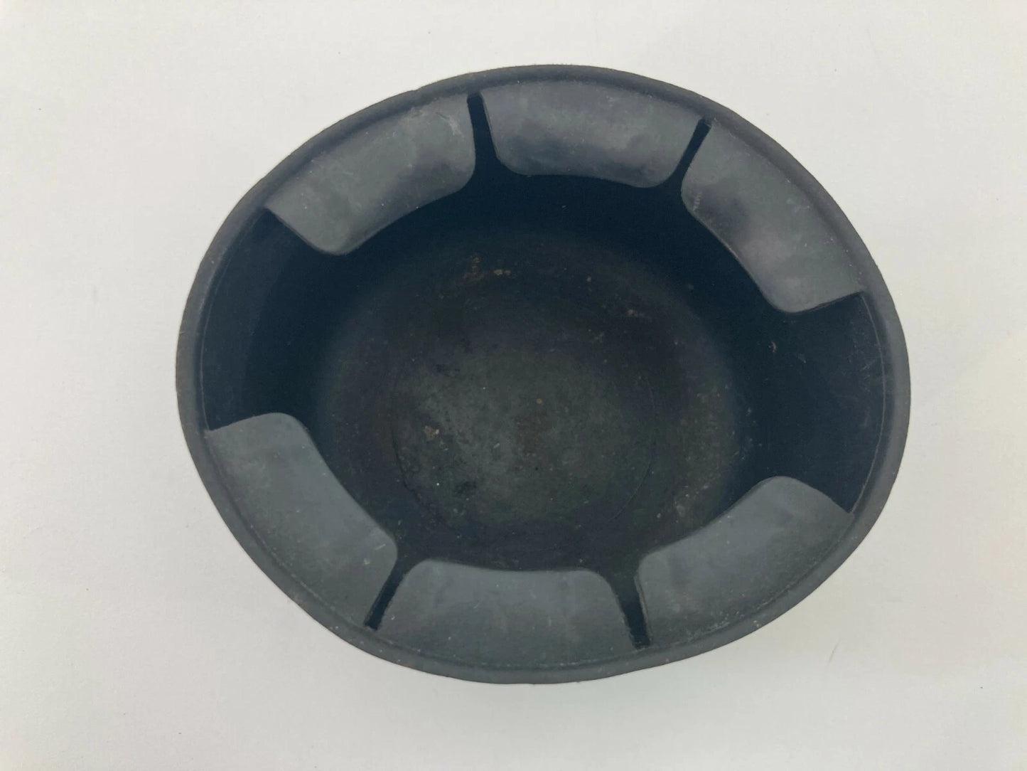 2002-2009 TRAILBLAZER GMC ENVOY CENTER CONSOLE DRINK CUP HOLDER RUBBER INSERT