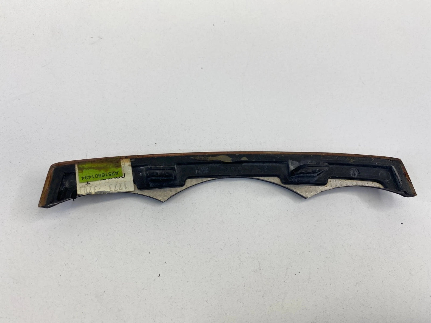 06-12 MERCEDES-BENZ R350 CENTER CONSOLE CUP HOLDER FRAME COVER TRIM A2516801434