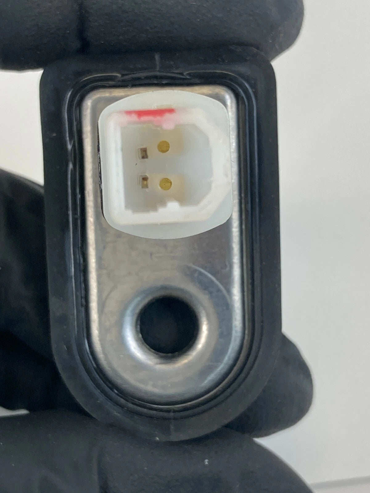 2007-2015 HYUNDAI SONATA FRONT RIGHT SIDE DOOR JAMB AJAR SENSOR CONTROL SWITCH